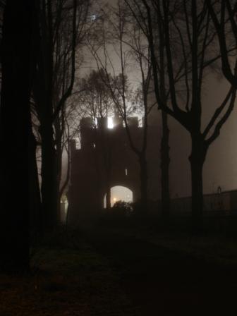 Bayenturm im Nebel